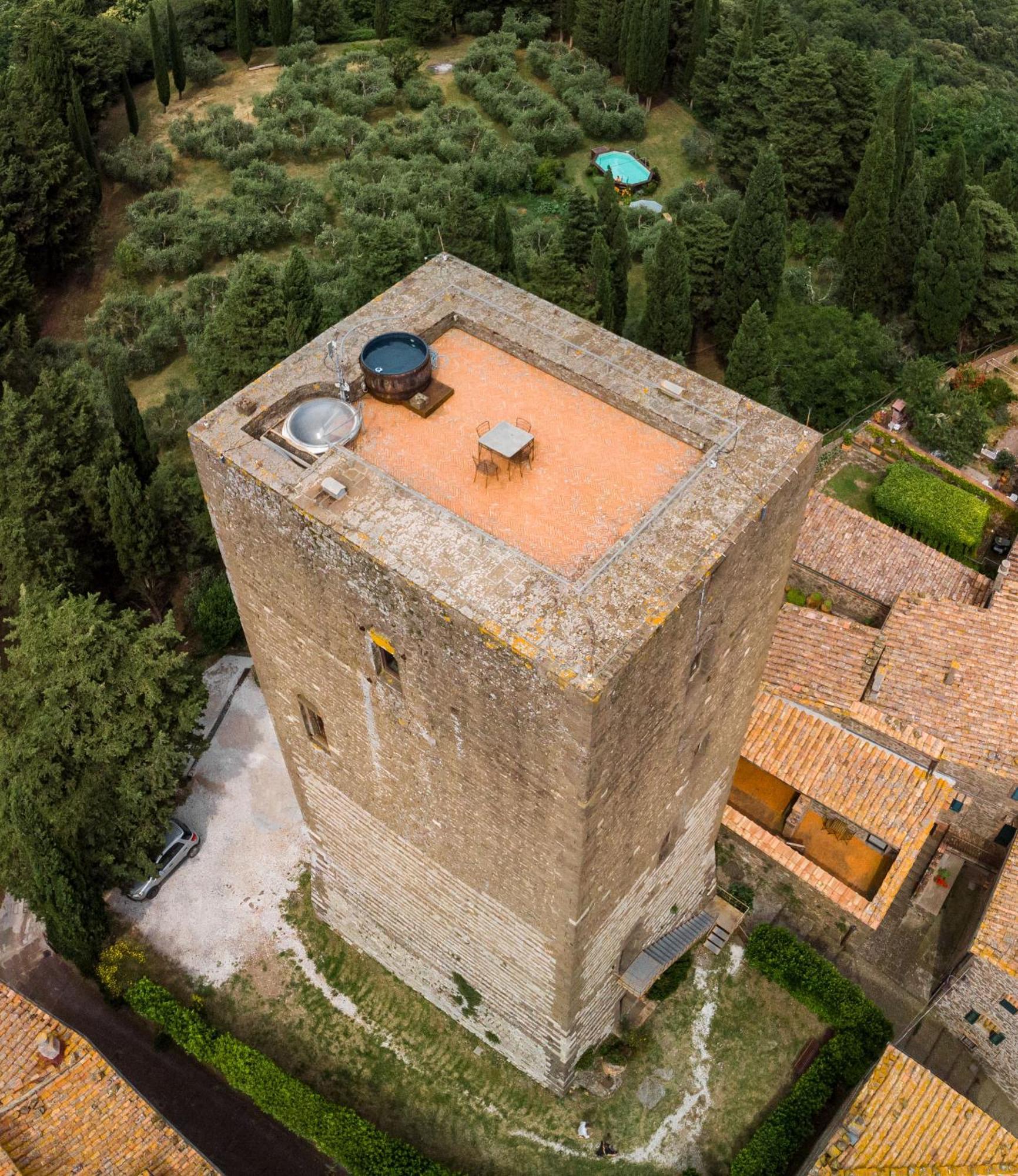 מונטה קטיני ואל די צ'צ'ינה Torre Dei Belforti מראה חיצוני תמונה