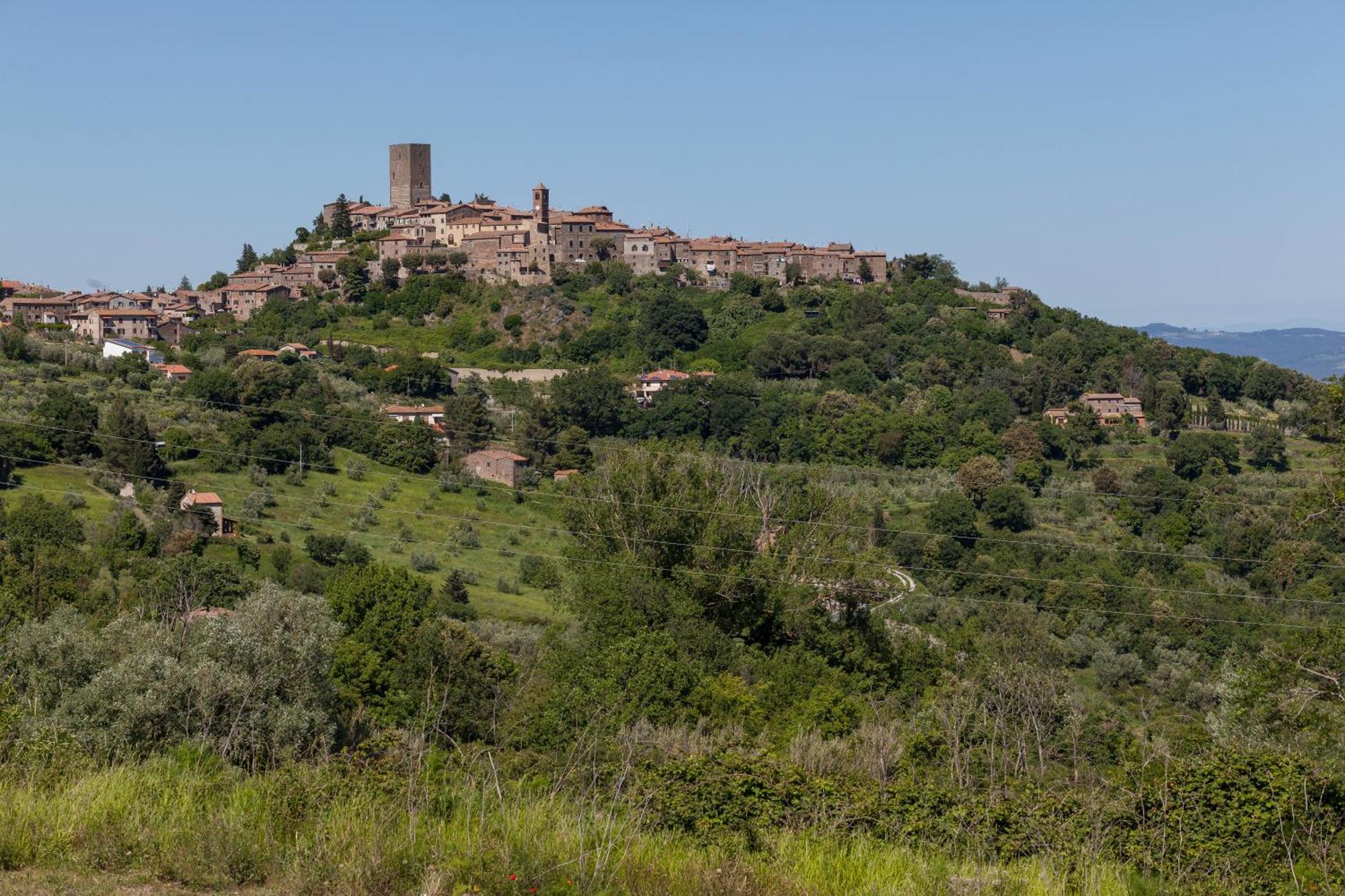 מונטה קטיני ואל די צ'צ'ינה Torre Dei Belforti מראה חיצוני תמונה